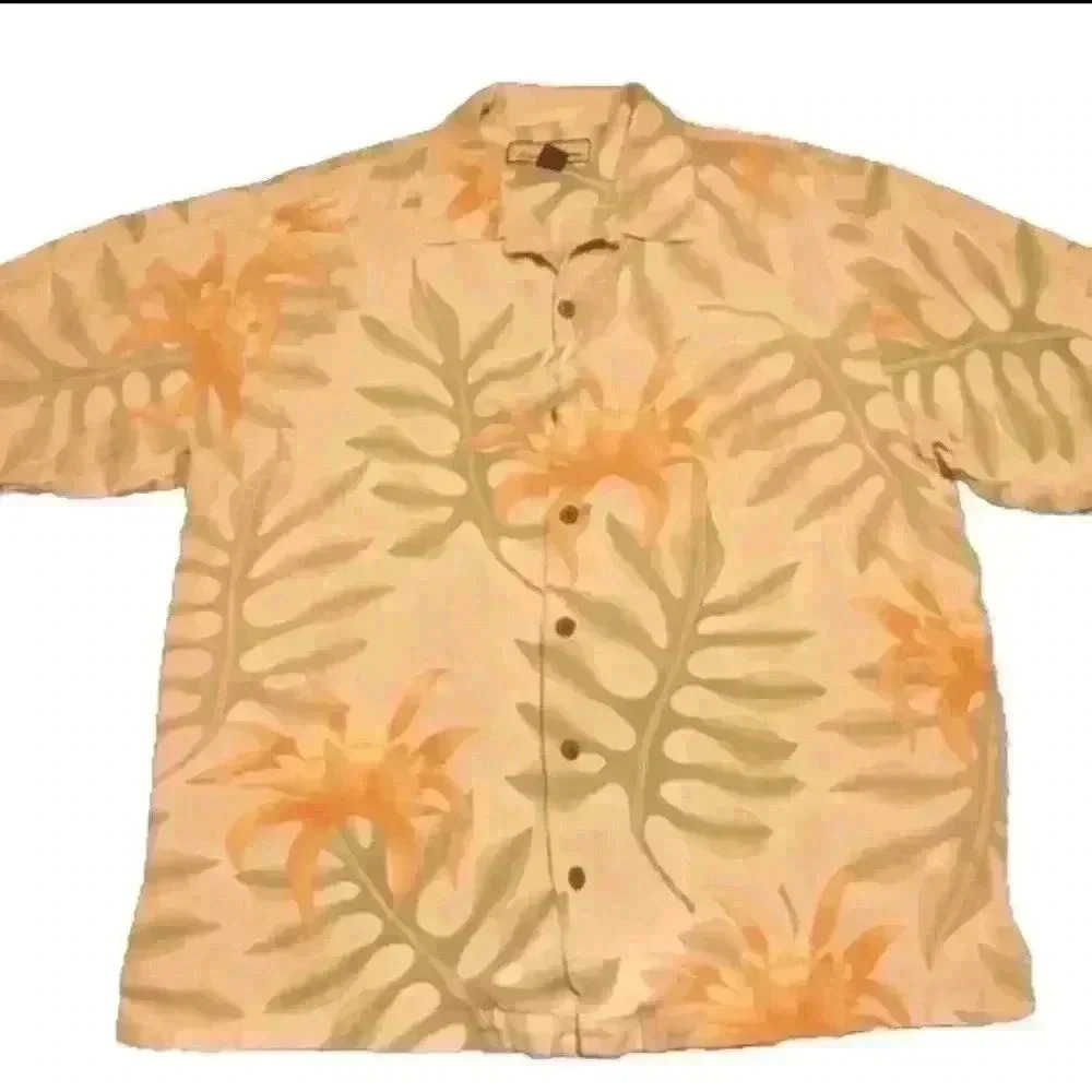 Tommy Bahama 100 % Silk Shirt!